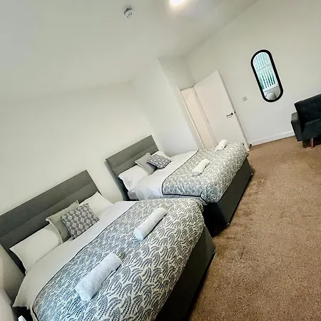 Failsworth Apartment 4 - Free Parking ,Group Stay, Contractors Manchester Buitenkant foto